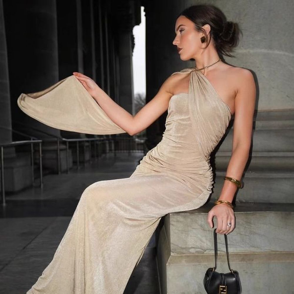 a ladies new sexy tube top dress backless ribbon temperament