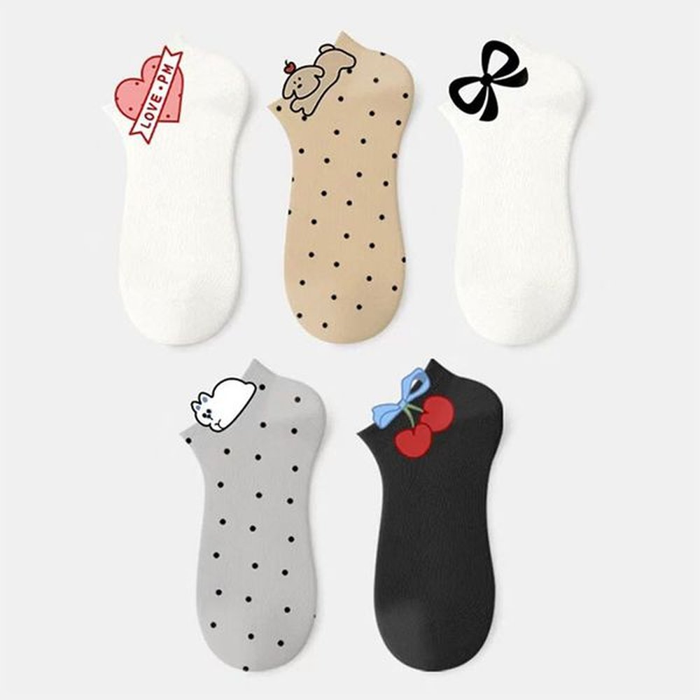 adorable cotton childrens sporty thinknit anklet socks featuring polka dots