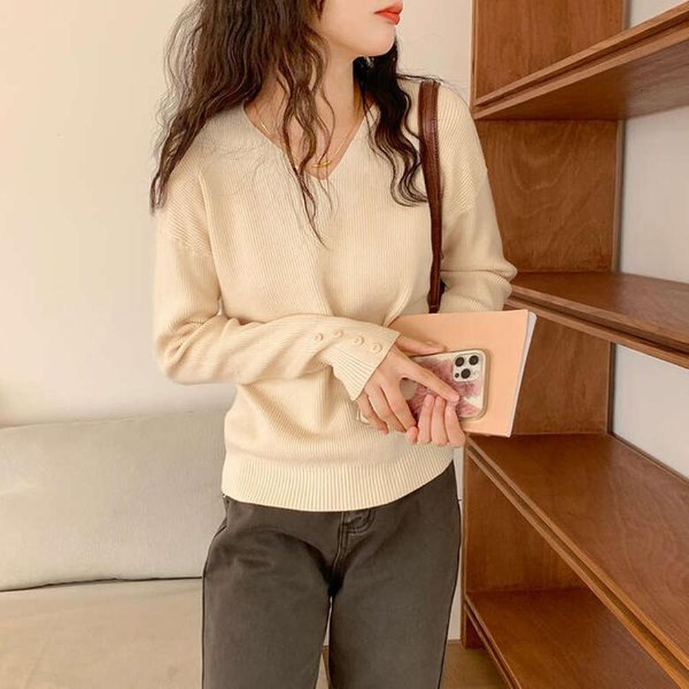 autumn and winter vneck milk knitted sweater womens design sense