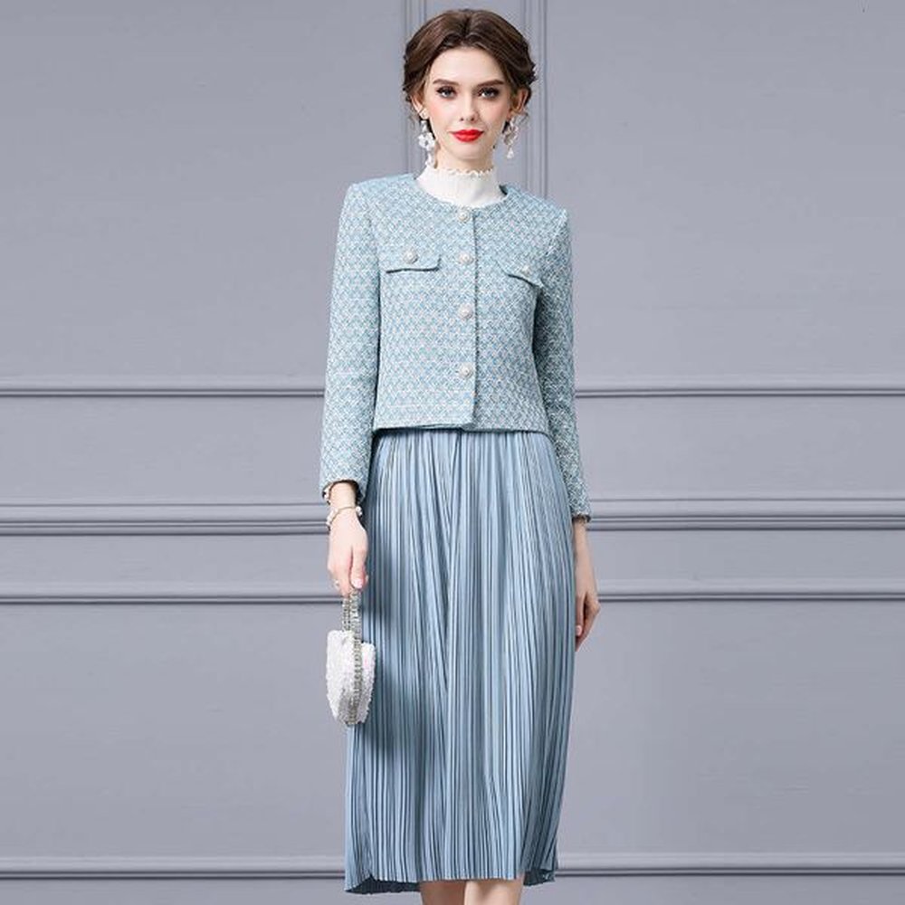 autumn with high quality exquisite diamond button coarse floral short