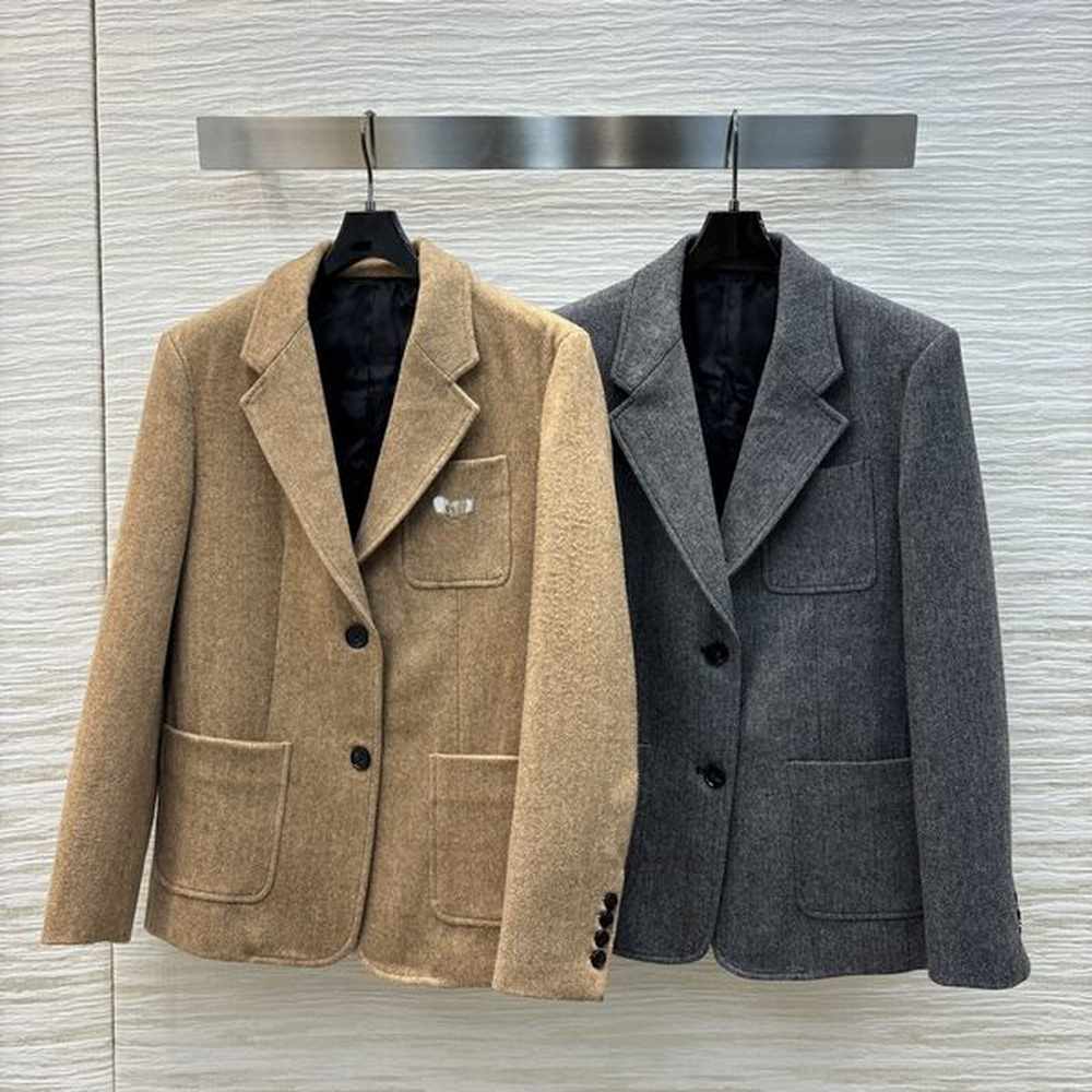 designer autumnwinter lapel logo letter embellished gray suit jacket