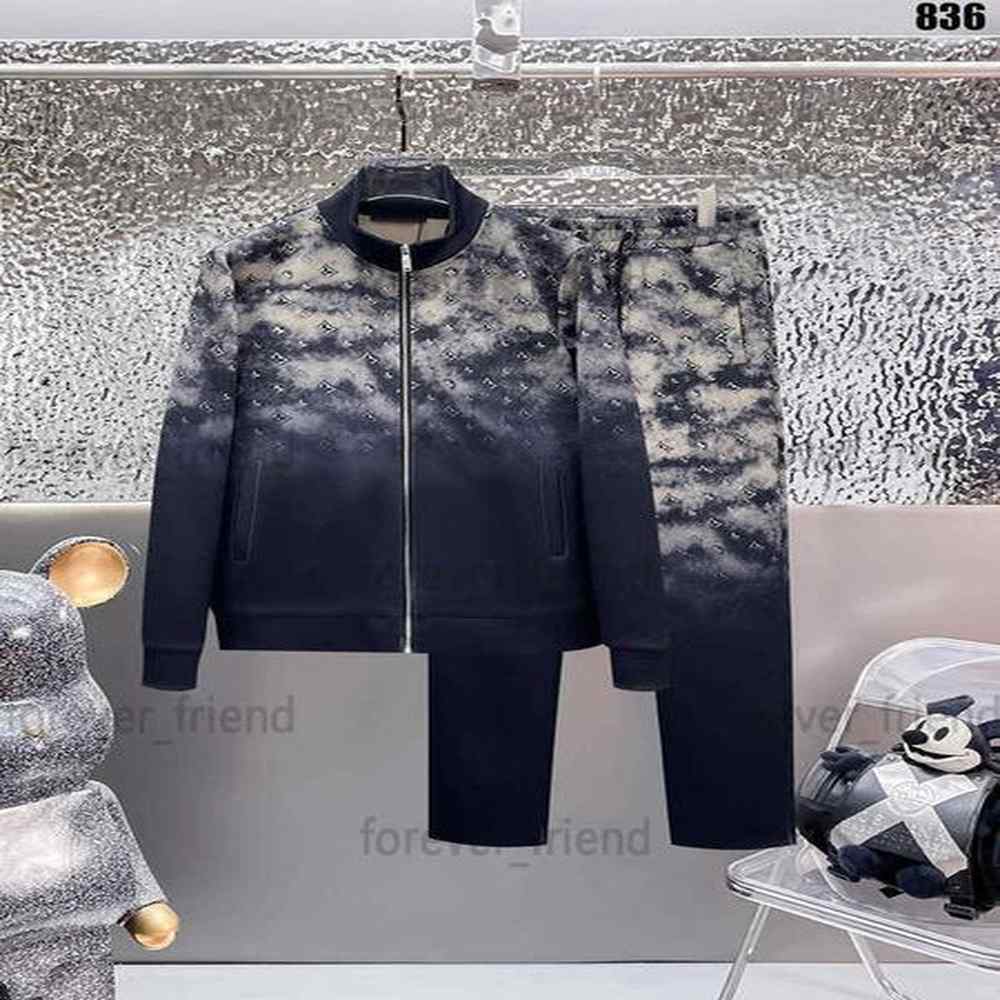 Designer Mens Tracksuit Jacket Two Pieces Sets Jackets Hoodie Pants With Budge Classic Style Spring Autumn Outwear Sports Set Tops Suits RCX