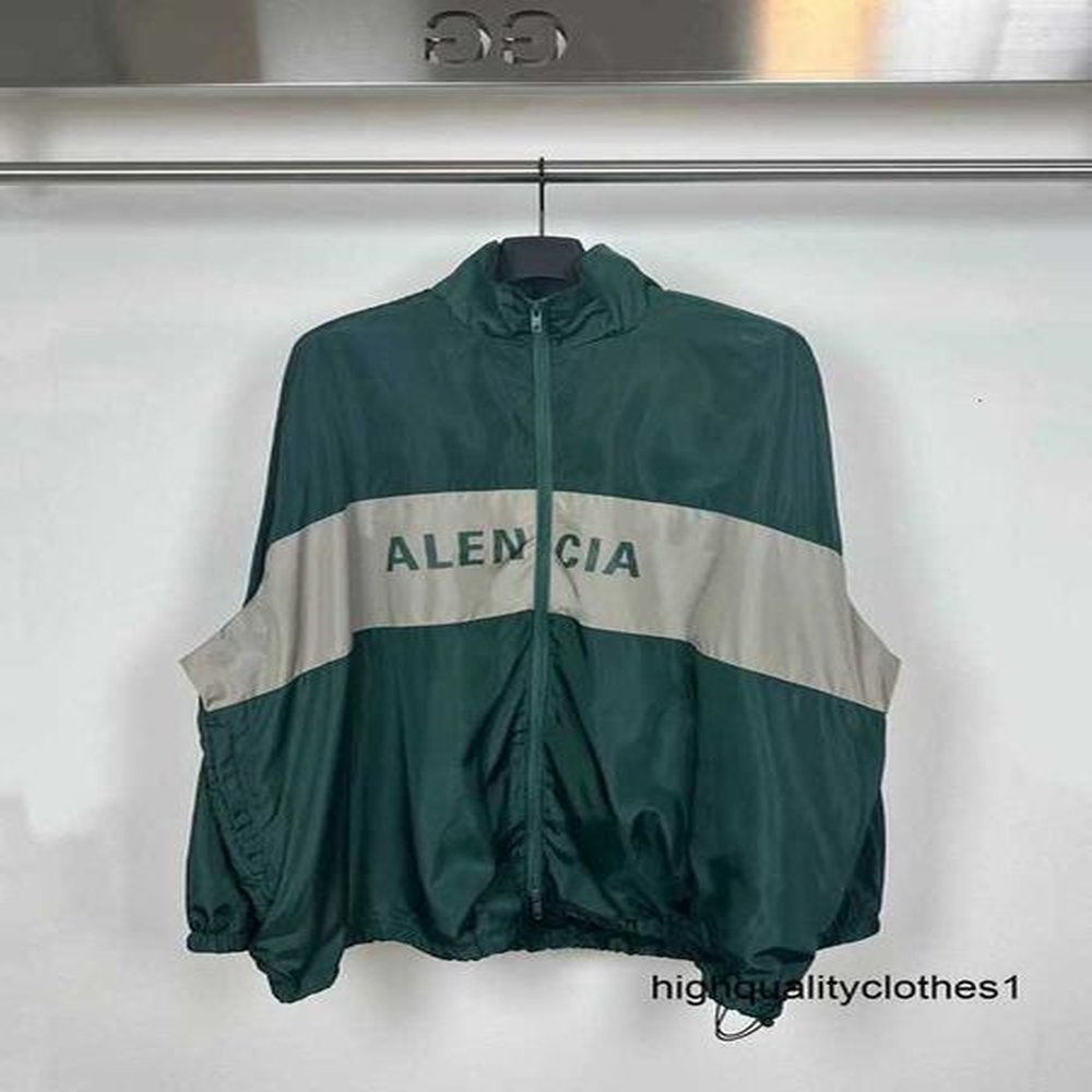 Designer 23ss High Version B Home Autumn New Style Same sex Couple Style Color blocked Sunscreen Coat Letter Windbreaker Coat THMU