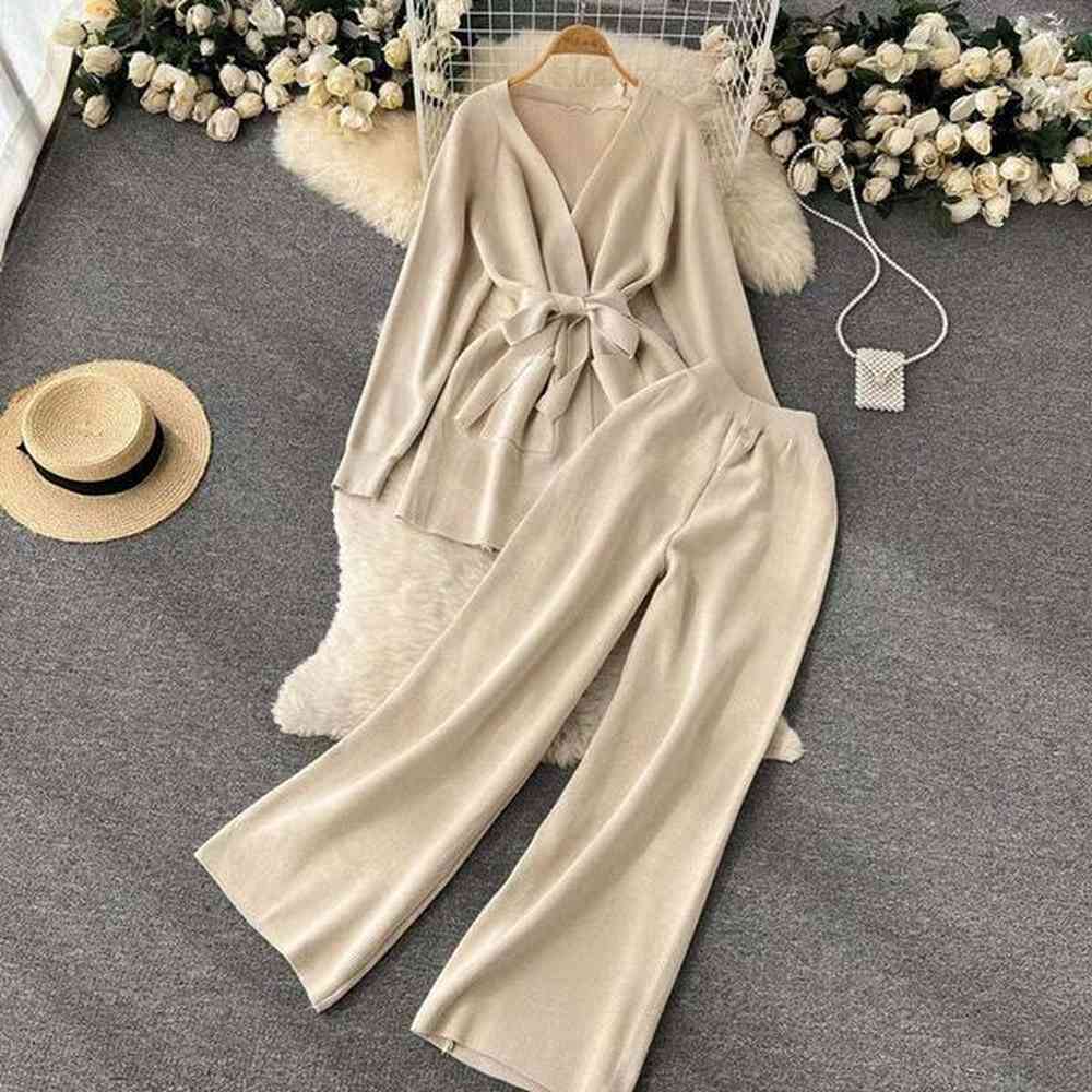 fashionable western style slimming and age reducing knitted twopiece set