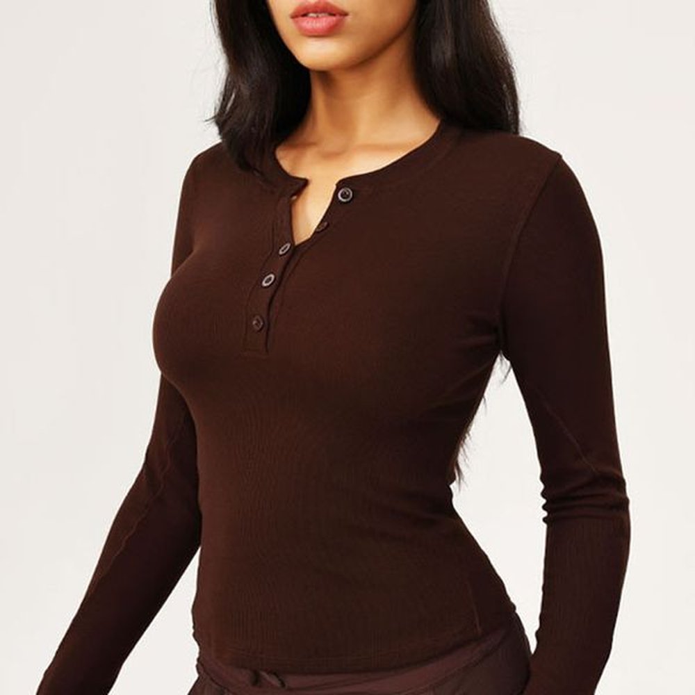 female designers top shoulder length long sleeved yoga suit buttoned
