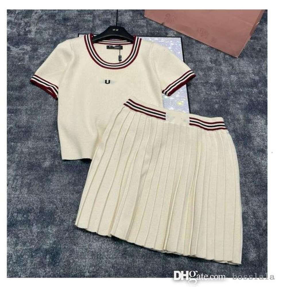 knitted dress sets women tshirt tops with skirts set luxury