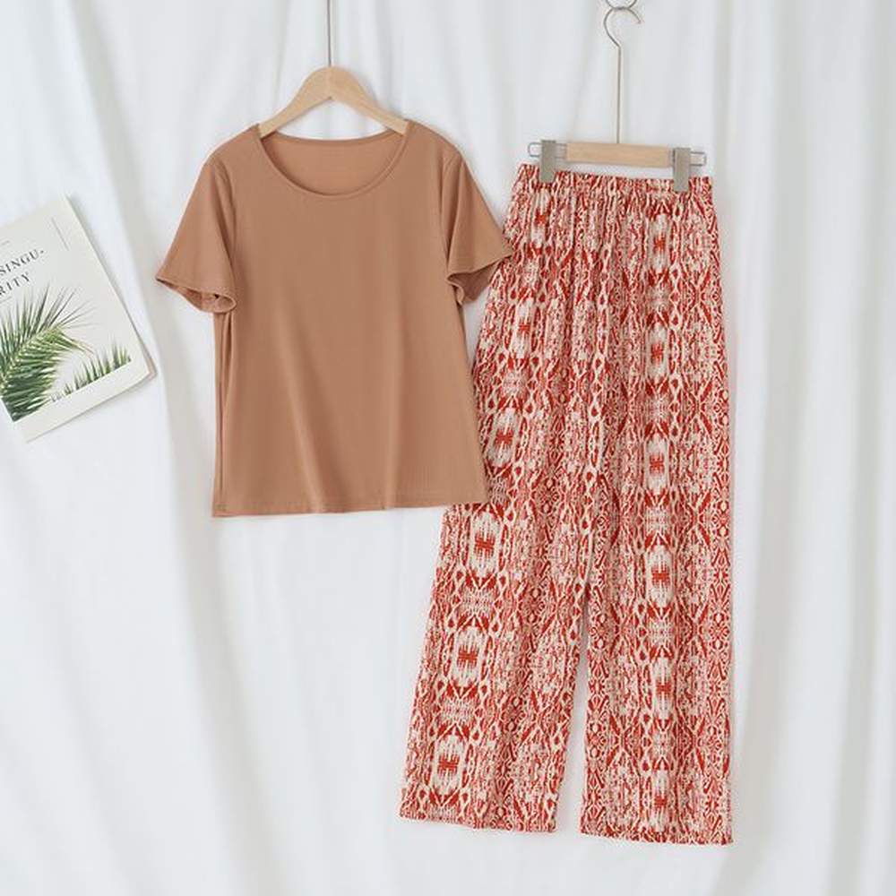 ladies can wear an icy home outfit set in red