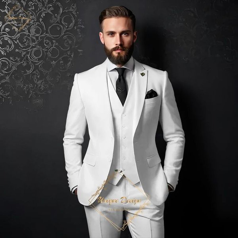 Mens Suit in Ivory 3Piece Classic Slim Fit Lapel Singlebreasted Blazer for Wedding Groomsmen Prom Party Custom Tuxedo 241225