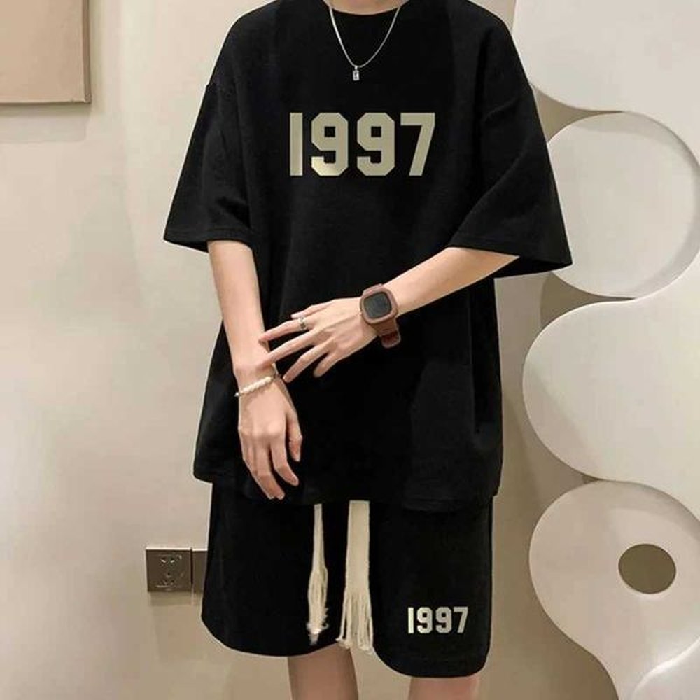 Men's Tracksuits Oversized Waffle Summer Mens Sports Suit Breathable Casual Wild High Street Chic Fake Two-piece T-shirt + Simple Short
