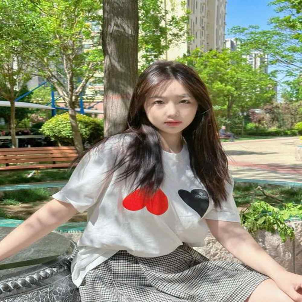 Men's T-Shirts Love Printed T-shirt Short Slve T-shirt Men and Women with The Same Summer Fashion Brand Cotton Half Slve Top Y241220TAZ