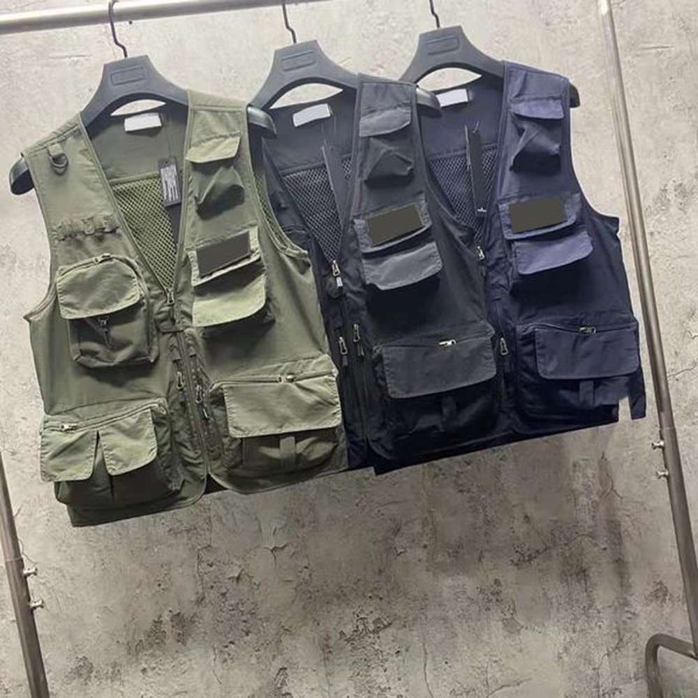 Mens Vests Jacket Man Coats Designer Jackets Bomber Windbreaker Men Sleeveless Shirts Spring Autumn Tops Coat With Budge Letters Clothing Si