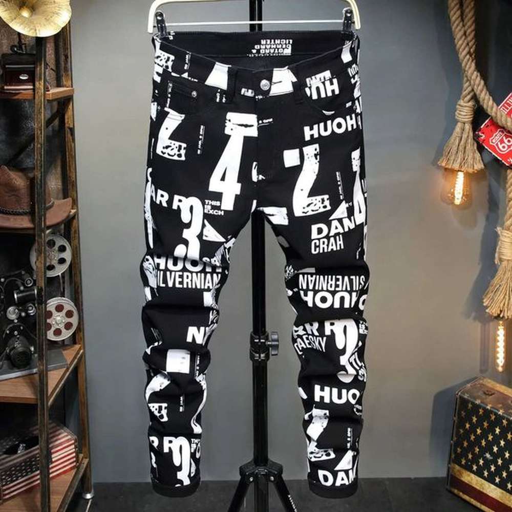 2023 New Fashion Mens Jeans Casual Hip Hop Street Style Men Denim Pants Brand Slim Tide Printing Clothing Male Trousers BlackXJ250103