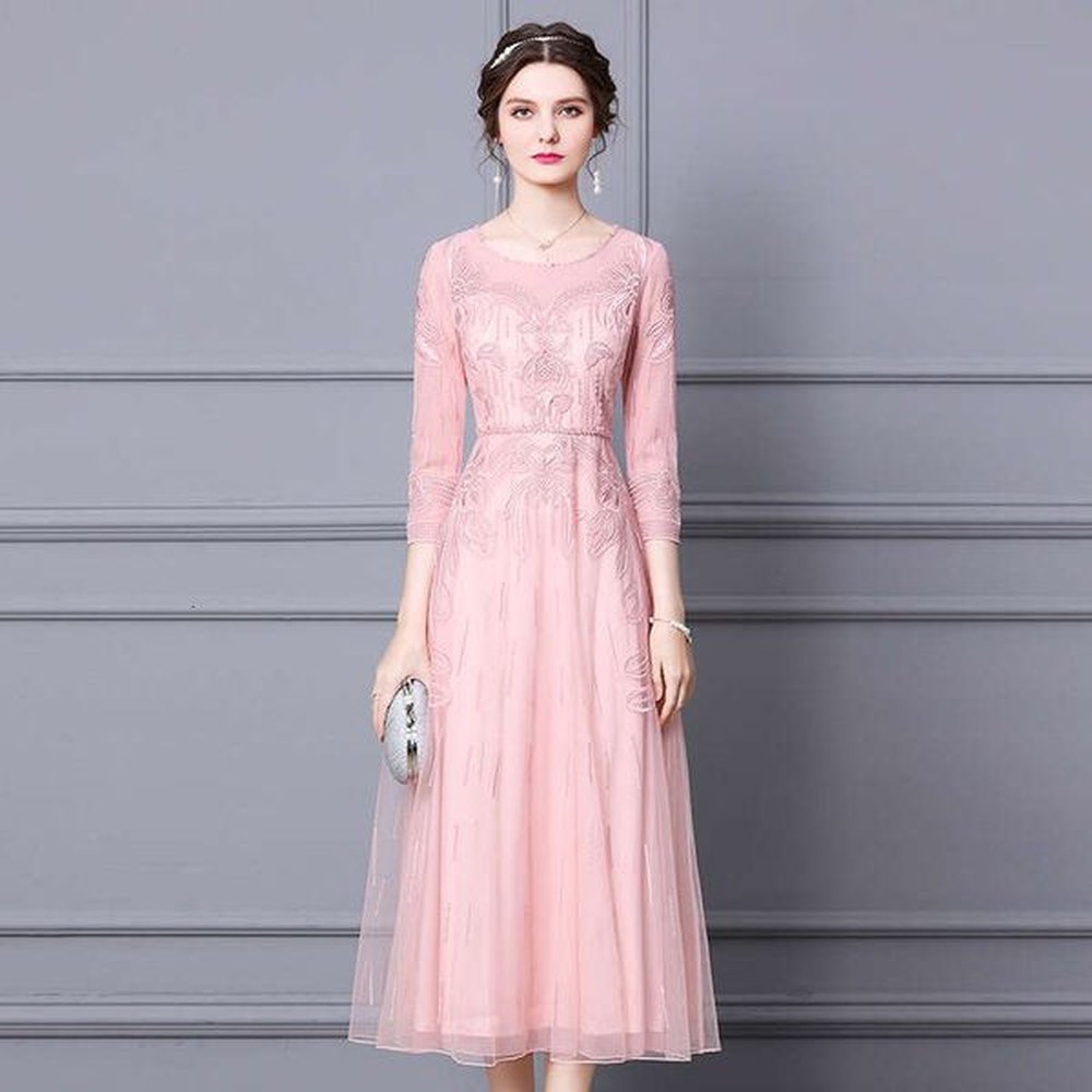 red dress banquet new autumn outfit with waist cinching