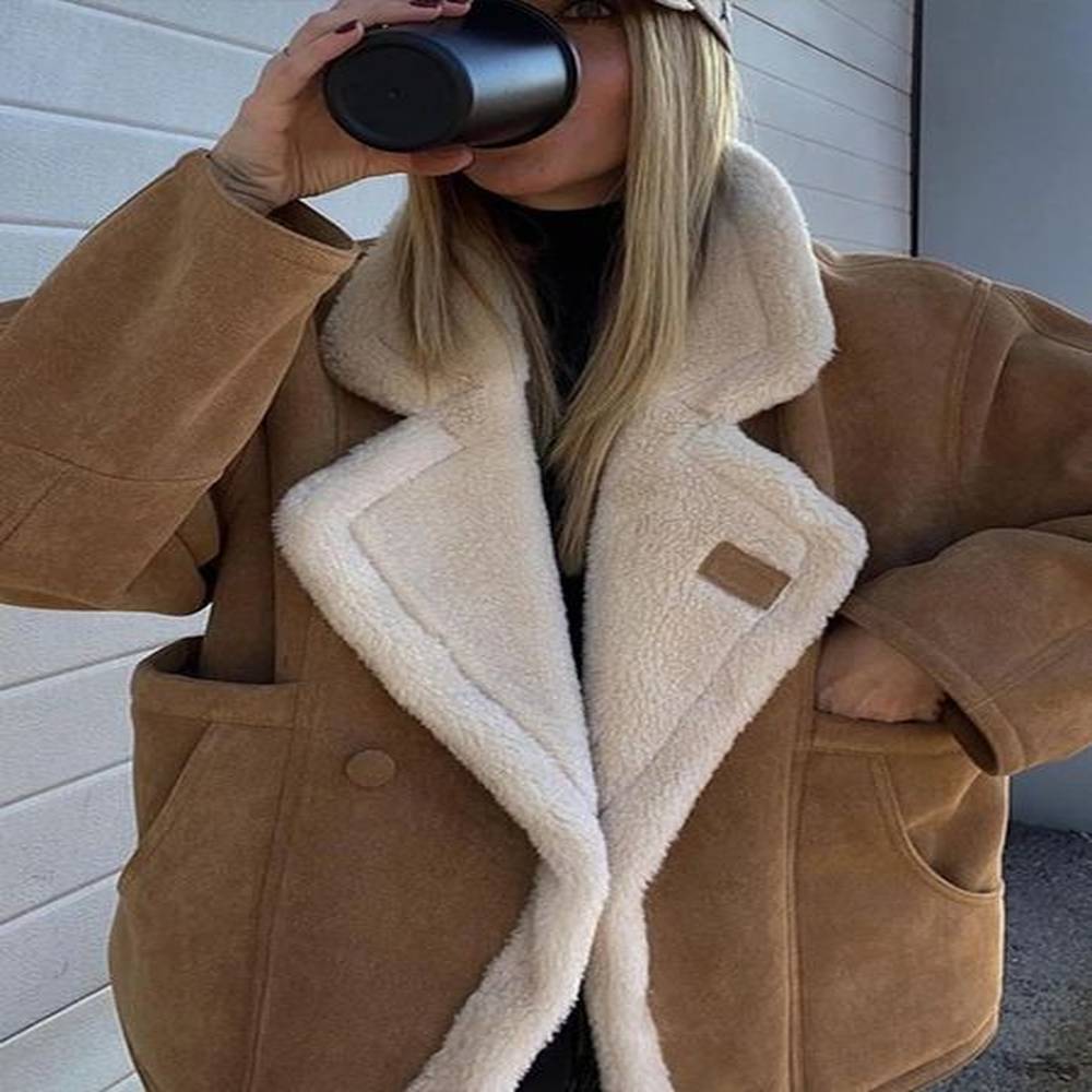 retro artificial leather warm jacket with thick and fluffy splicing