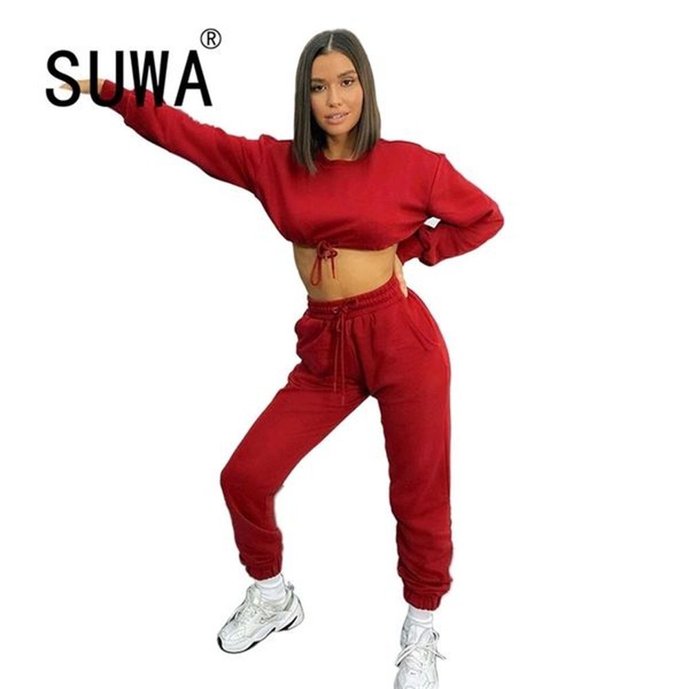 solid color long sleeve sweatshirt crop top and high waist