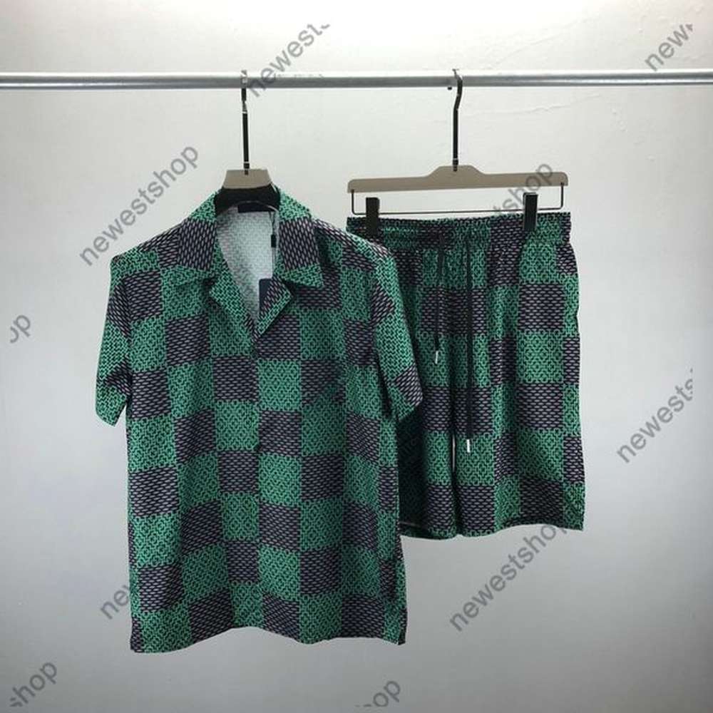 24SS Summer Mens Tracksuits Designer Tracksuit Sets men letter Print Running Suits T-Shirt check printing Short Sleeve Sportswear shorts