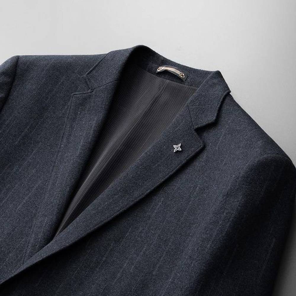 V1645-Large men's suit, business OL style