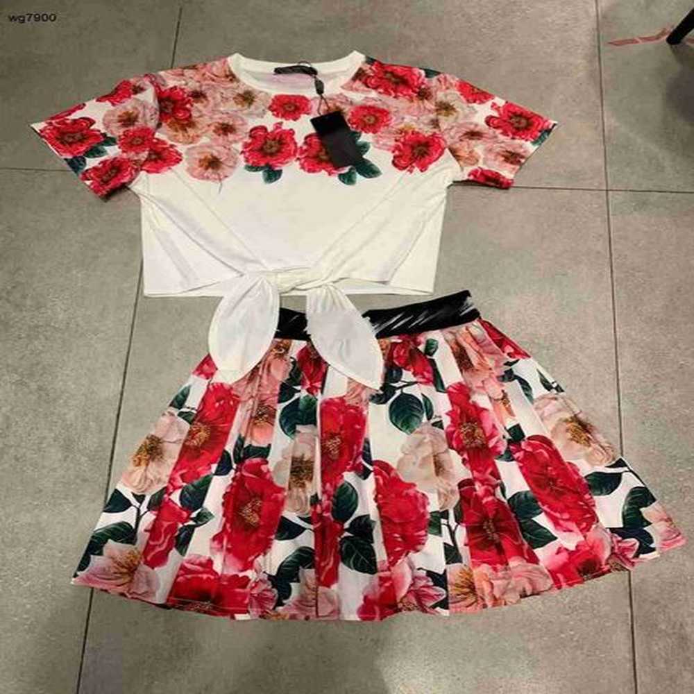 women luxurious two piece suit flower printing t shirt shortgeo