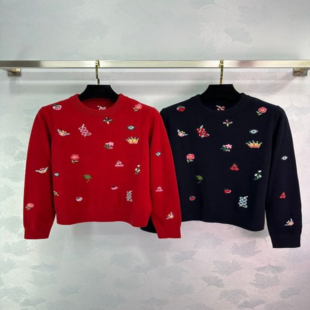 zodiac series round neck embroidered cashmere sweater
